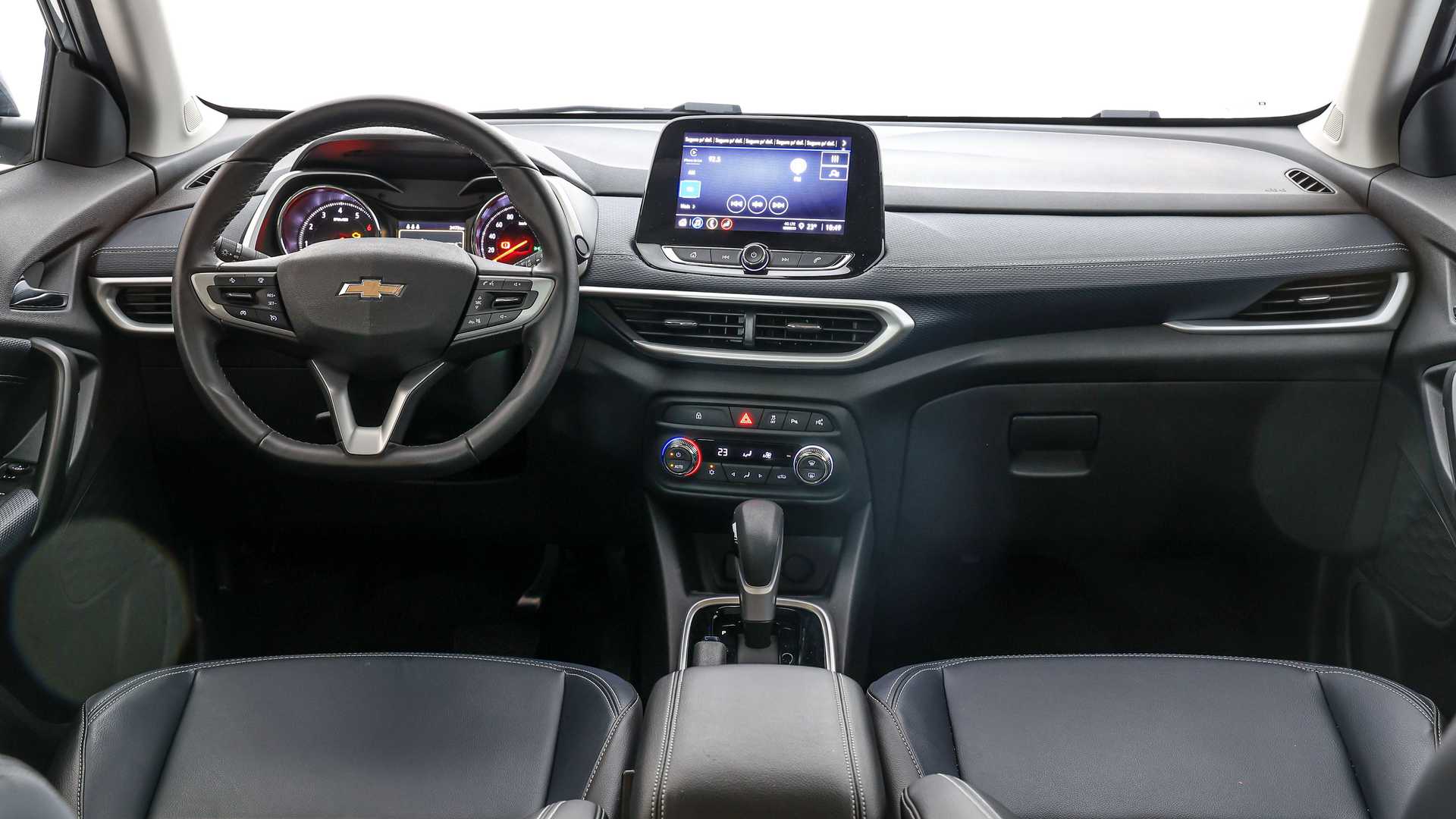 Interior Frontal